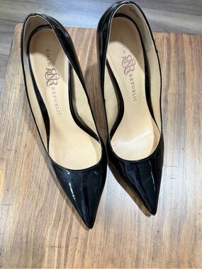 Rock & Republic Black Patent Pointed-Toe Pumps